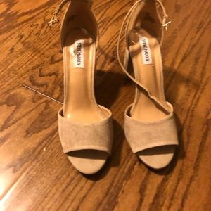 Steve Madden Nude Heels